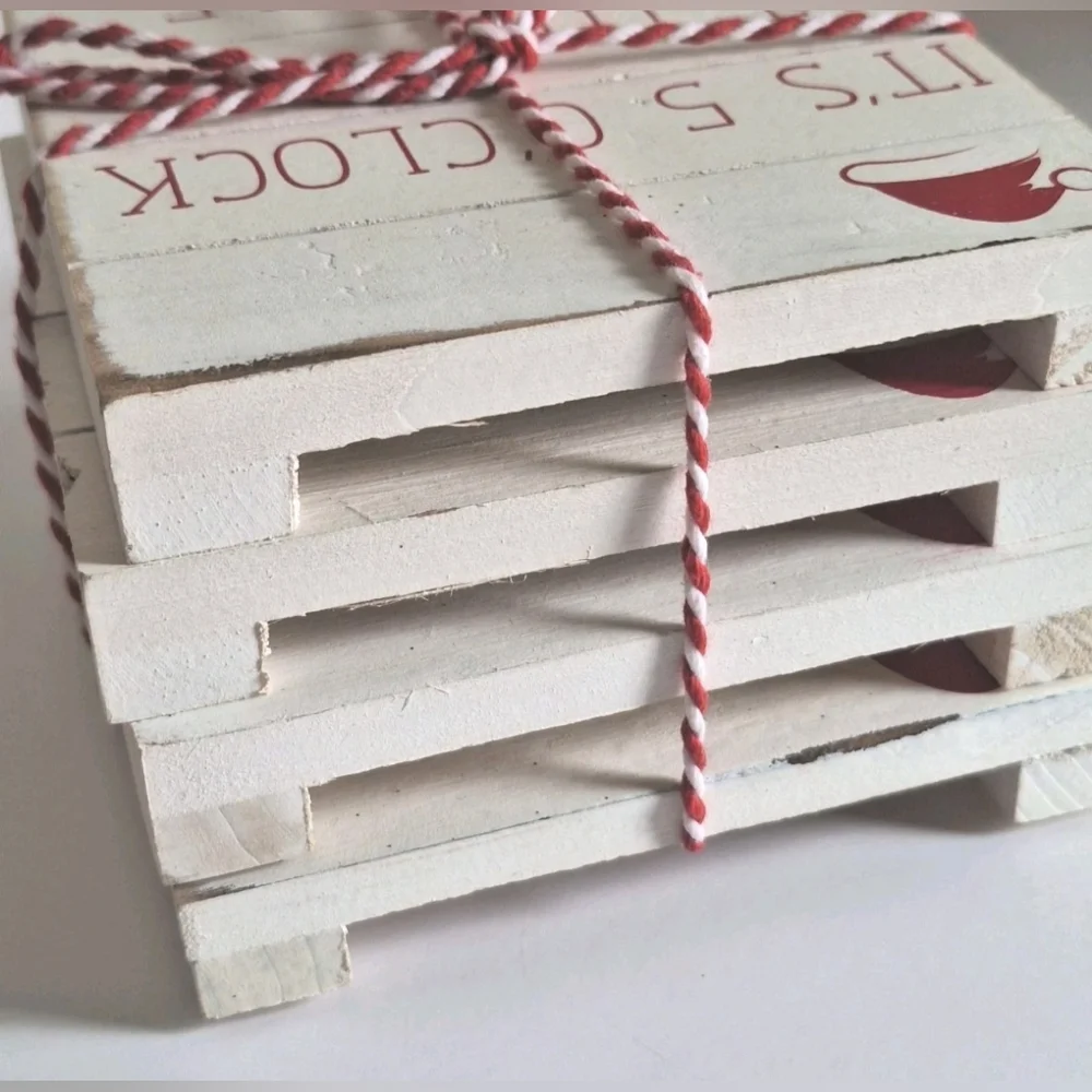 Mudpie 4pc White Wooden Christmas Pallet Coasters Its 5 Oclock At The North Pole